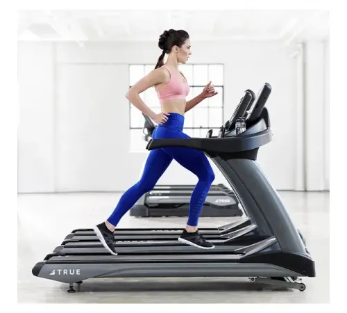 Беговая дорожка TRUE TC900 c консолью Emerge
